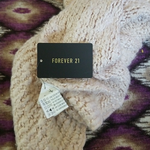 Scarf - Picture 2 of 2